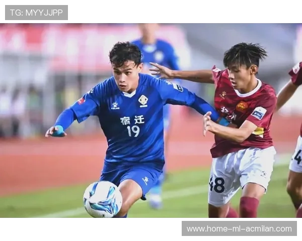 宿迁小伙以跨越万里的热爱向全球讲述苏超故事的传奇旅程