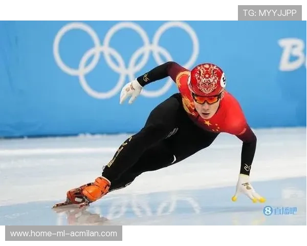 任子威贴身弯道抢位成功稳住第一